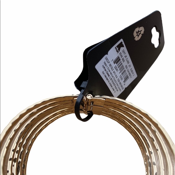 Gold colored bracelet - Picture 7 of 7